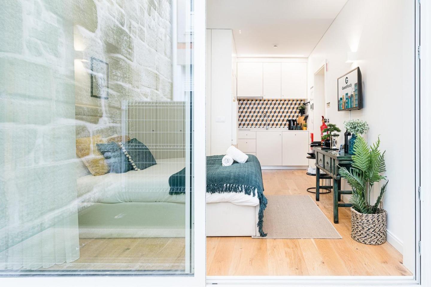 Guestready - Contemporary Studio In Porto Exterior photo